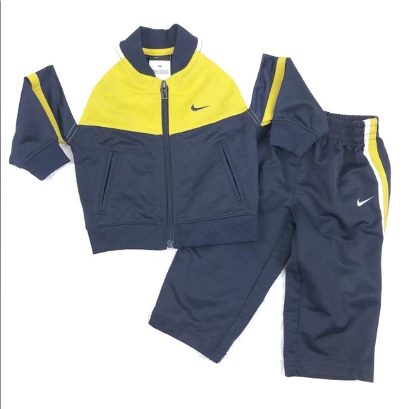 Nike Other - Nike Boy’s 12 Month Jogger Set